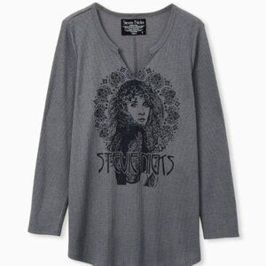 Torrid size 3 Stevie Nicks Grey Waffle Knit Long Sleeve Tee